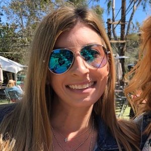 Meet your Posher, Amy